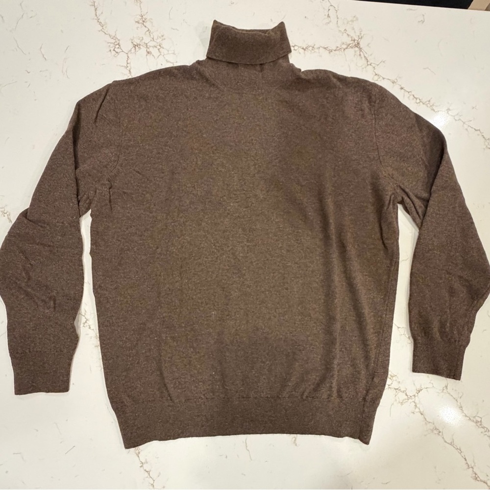 Zara Men's Turtleneck Sweater in Rich Brown
